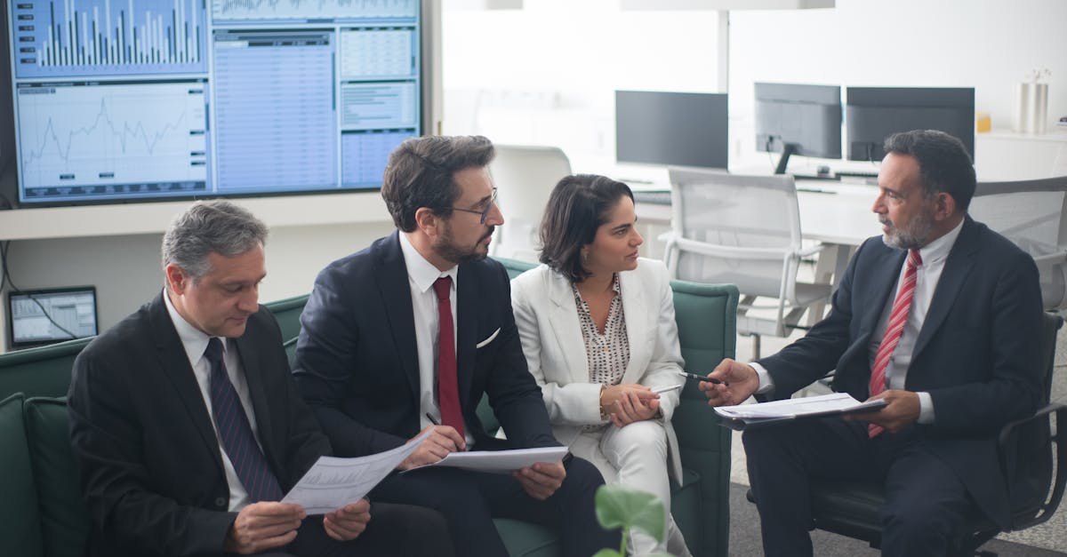 Volatilité des Marchés et Stratégies d'Investissement : Naviguer dans la Tempête